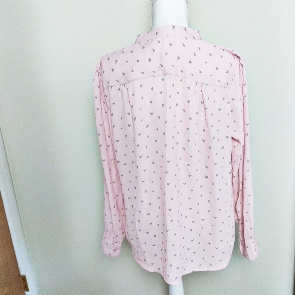 Time and Tru Heart Print Button Down Shirt - Picture 2 of 8